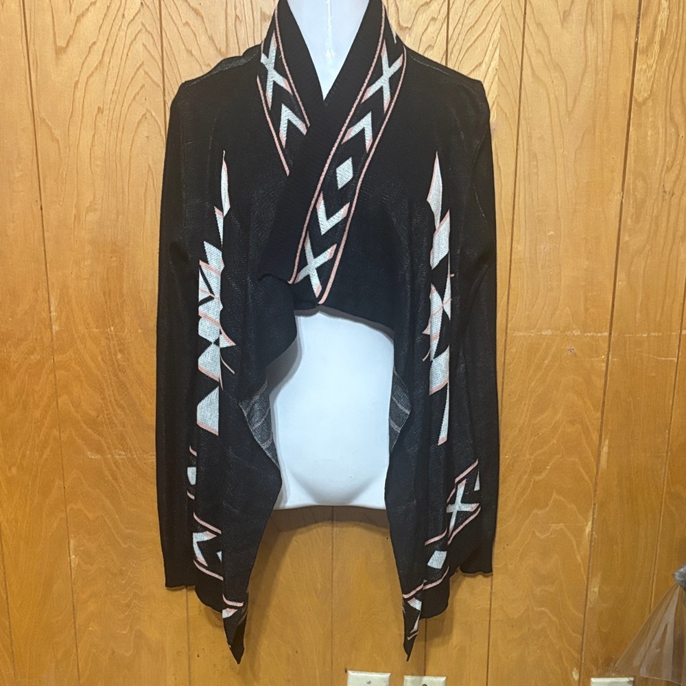 Miss Daisy Black Geometric Patterned Cardigan